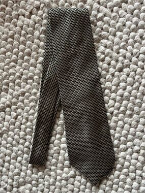 RBM Men's Woven Silk Tie in Navy and Gold
